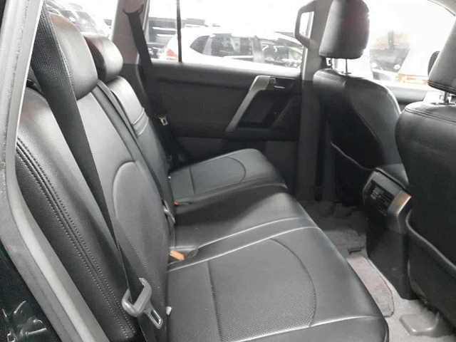 TOYOTA LAND CRUISER PRADO 2010