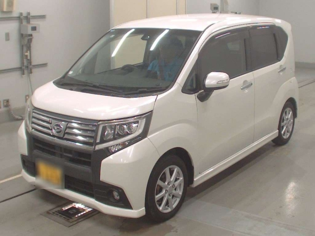 DAIHATSU MOVE 2015