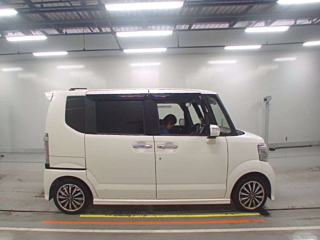 HONDA N BOX 2017