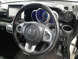 HONDA N BOX 2017
