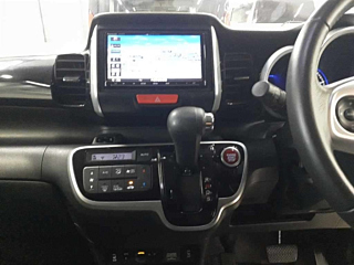 HONDA N BOX 2017