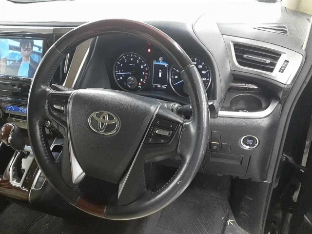 TOYOTA VELLFIRE 2017