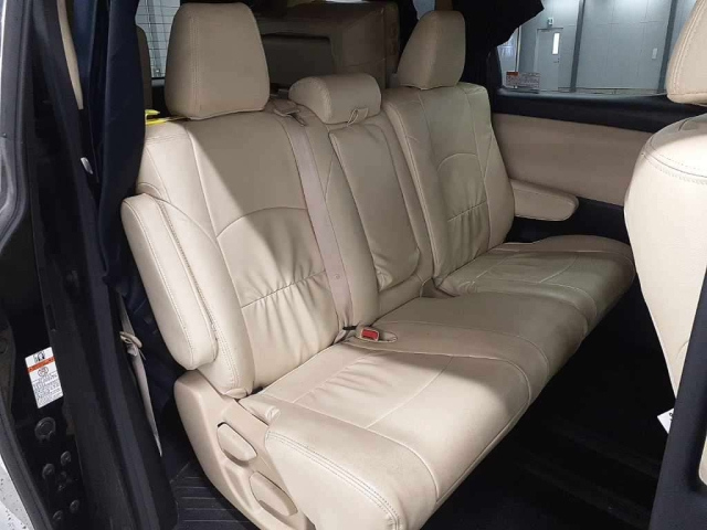 TOYOTA VELLFIRE 2017