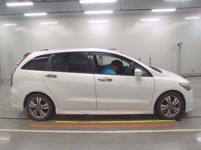 HONDA STREAM 2012