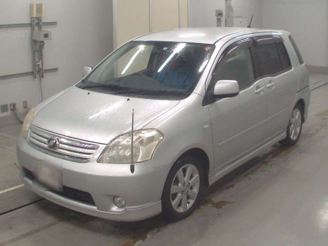 TOYOTA RAUM 2008
