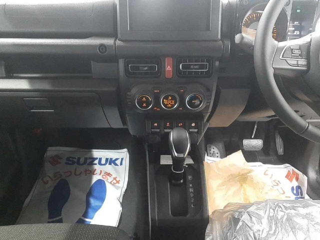 SUZUKI JIMNY 2025