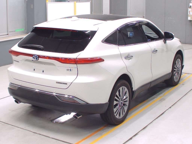TOYOTA HARRIER 2022