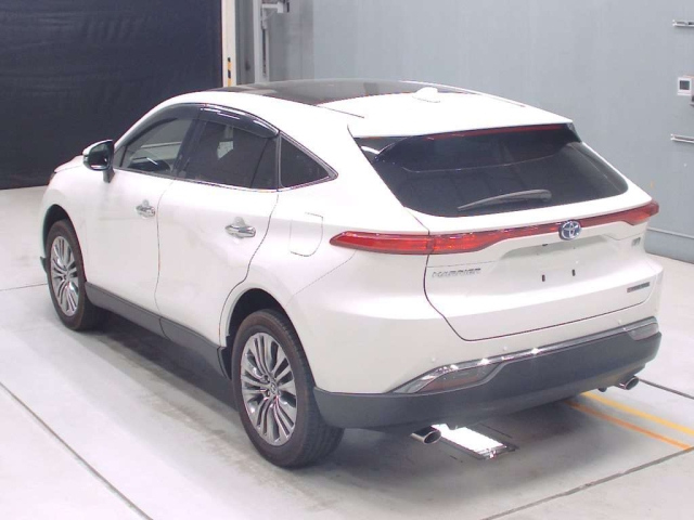 TOYOTA HARRIER 2022