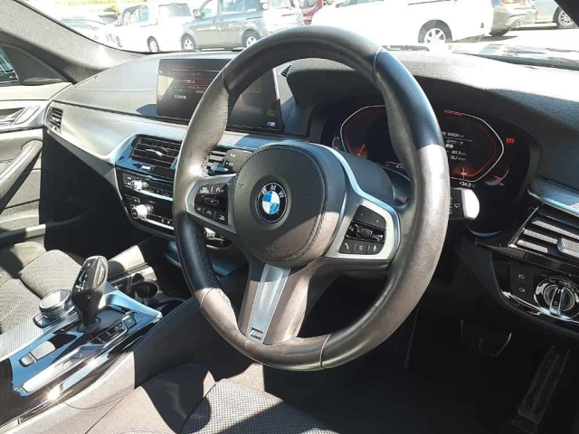 BMW 5 SERIES 2020