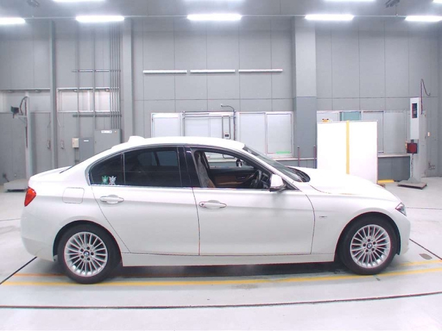 BMW 3 SERIES 2014