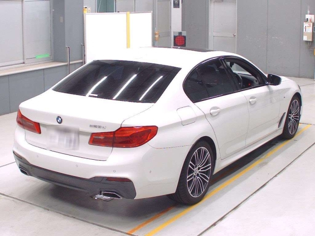 BMW 5 SERIES 2019