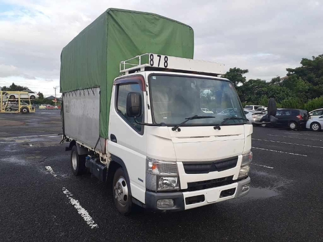 MITSUBISHI CANTER 2011