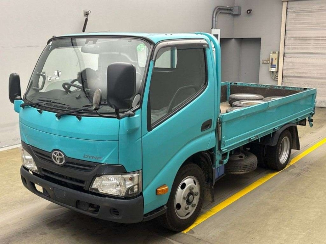 TOYOTA DYNA 2018