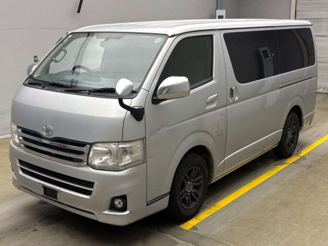 TOYOTA HIACE VAN 2012