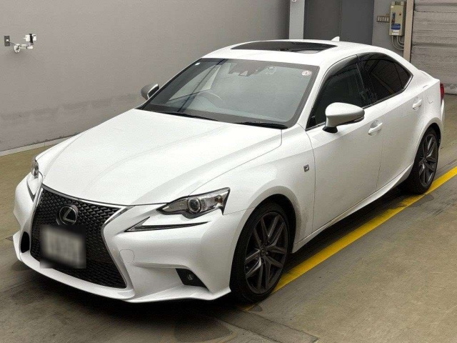 LEXUS IS 2016