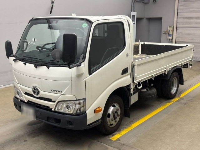 TOYOTA DYNA 2020
