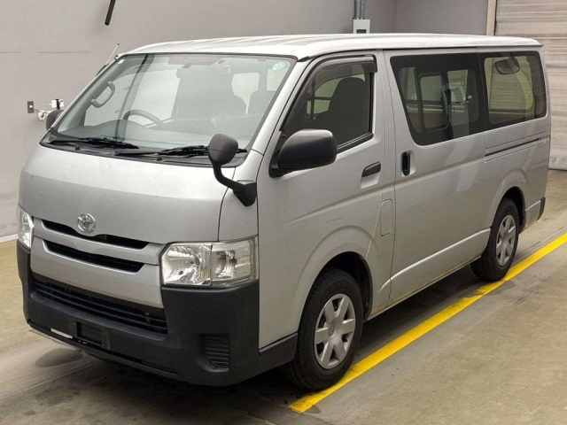 TOYOTA REGIUS ACE VAN 2017