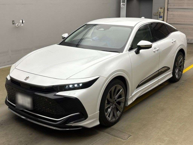 TOYOTA CROWN CROSSOVER