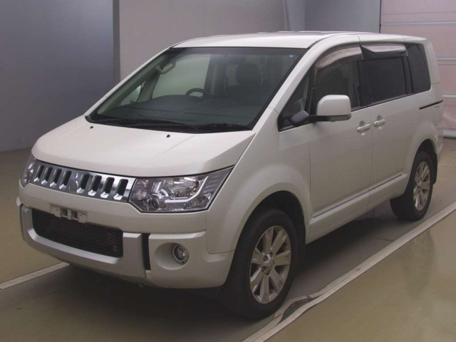 MITSUBISHI DELICA D5 2018