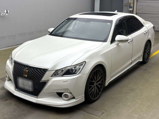 TOYOTA CROWN 2013