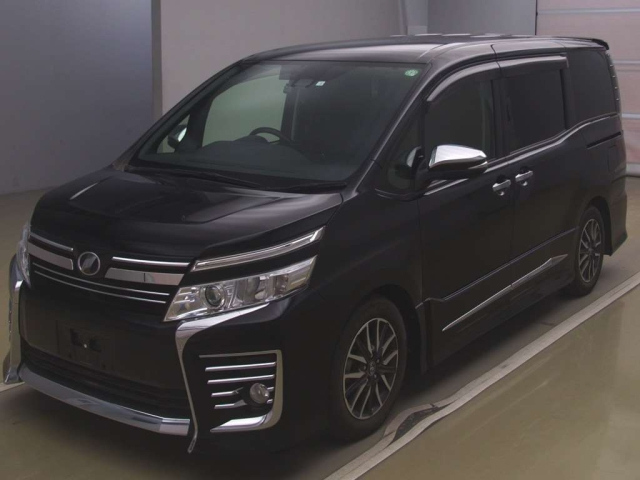TOYOTA VOXY 2016