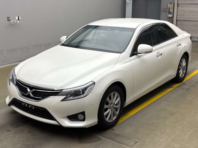 TOYOTA MARK X 2016