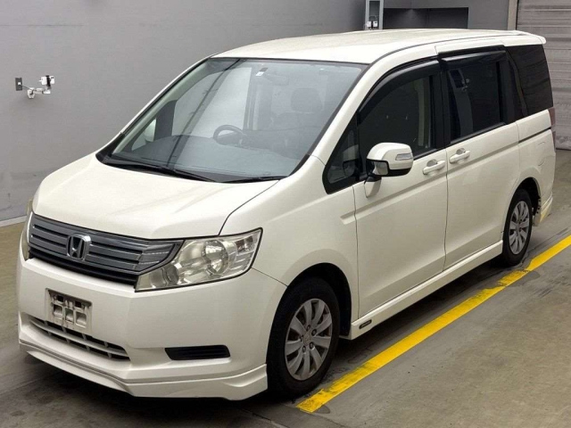 HONDA STEP WAGON 2010