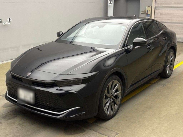 TOYOTA CROWN CROSSOVER