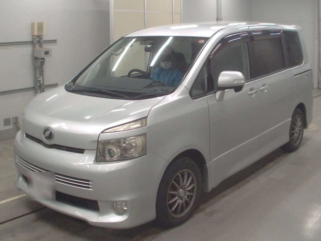 TOYOTA VOXY 2008