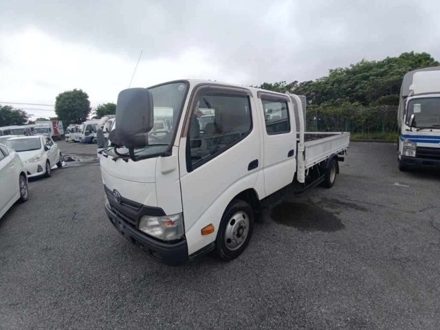 TOYOTA DYNA 2013