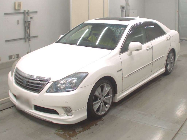 TOYOTA CROWN 2010