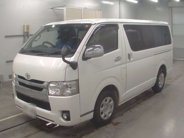 TOYOTA REGIUS ACE VAN