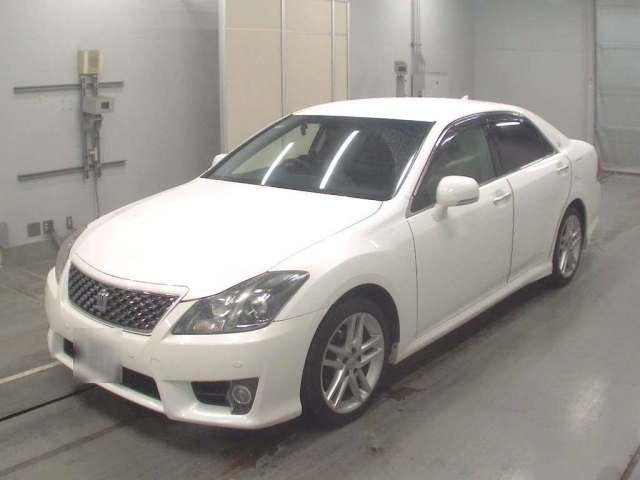 TOYOTA CROWN 2010