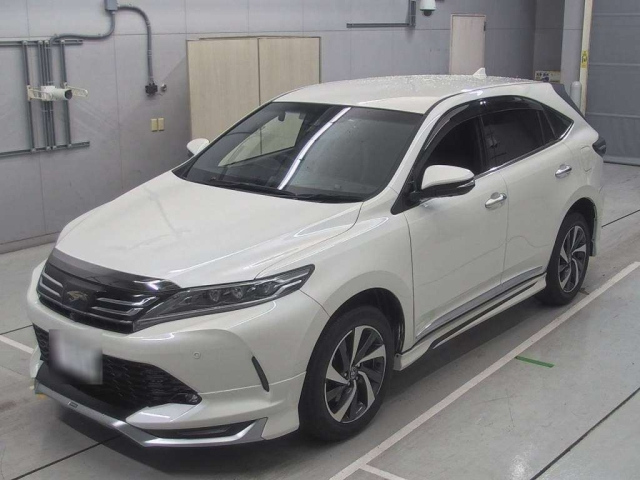 TOYOTA HARRIER 2017