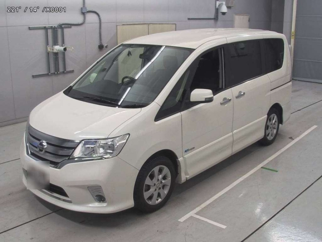 NISSAN SERENA 2013