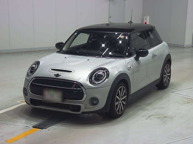 BMW MINI 2021