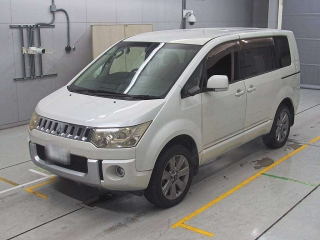 MITSUBISHI DELICA D5 2007