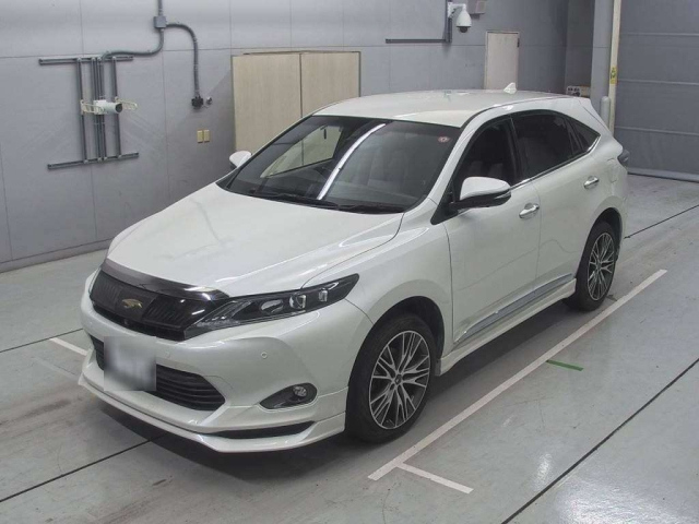 TOYOTA HARRIER