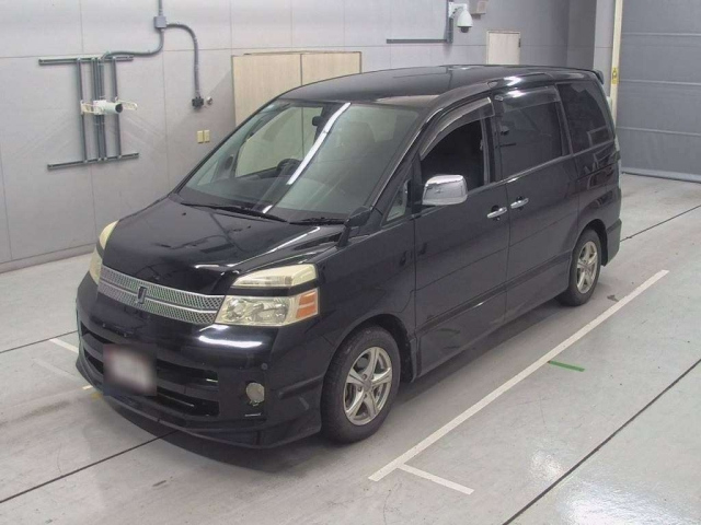 TOYOTA VOXY 2006