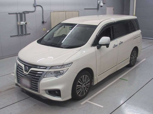 NISSAN ELGRAND