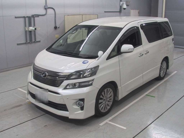 TOYOTA VELLFIRE 2013