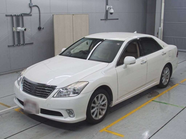 TOYOTA CROWN 2012