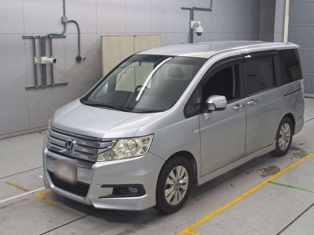 HONDA STEP WAGON 2012