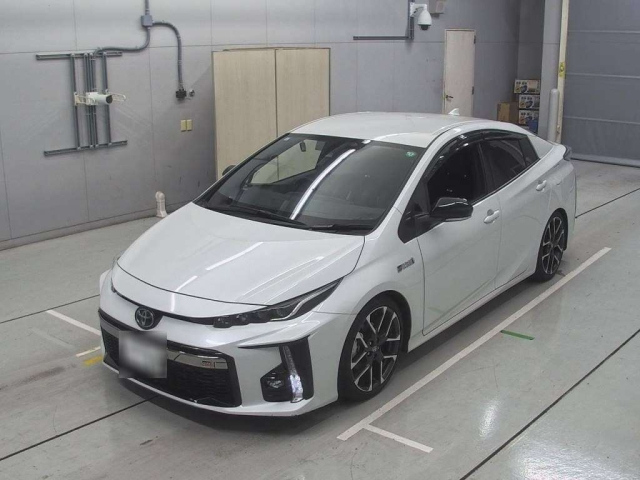 TOYOTA PRIUS PHV 2021