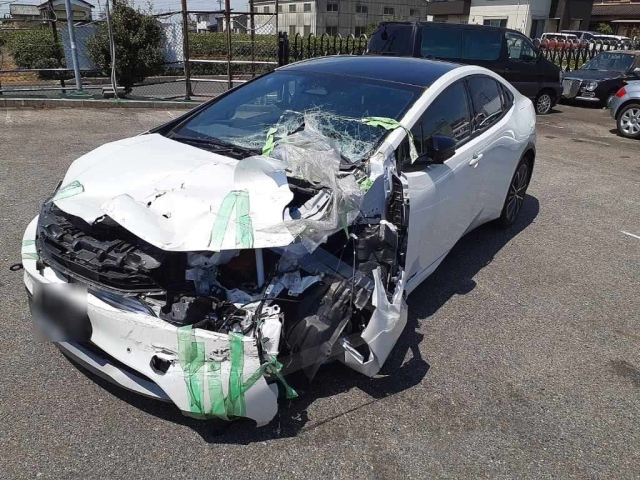 TOYOTA PRIUS 2023