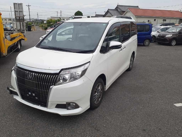 TOYOTA ESQUIRE 2015