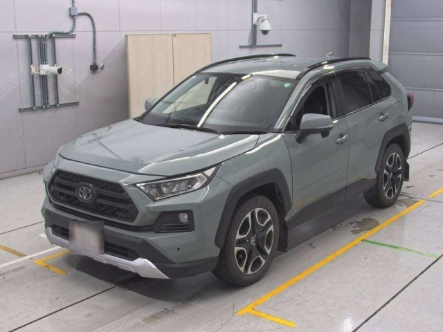 TOYOTA RAV4 2021