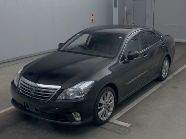 TOYOTA CROWN 2010