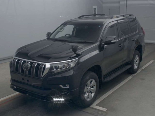 TOYOTA LAND CRUISER PRADO 2018