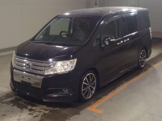 HONDA STEP WAGON 2011